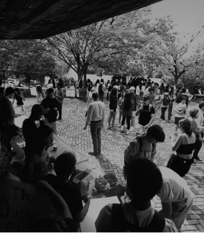 Sidwell hosts the club fair in the courtyard.